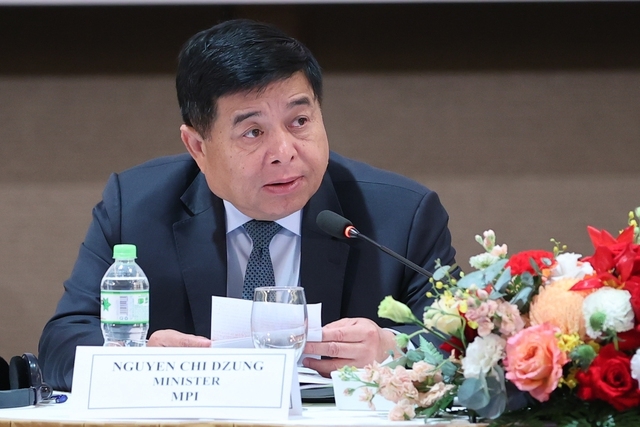 Bộ trưởng Bộ Kế hoạch và Đầu tư Nguyễn Chí Dũng phát biểu tại Hội nghị - Ảnh: VGP/Nhật Bắc