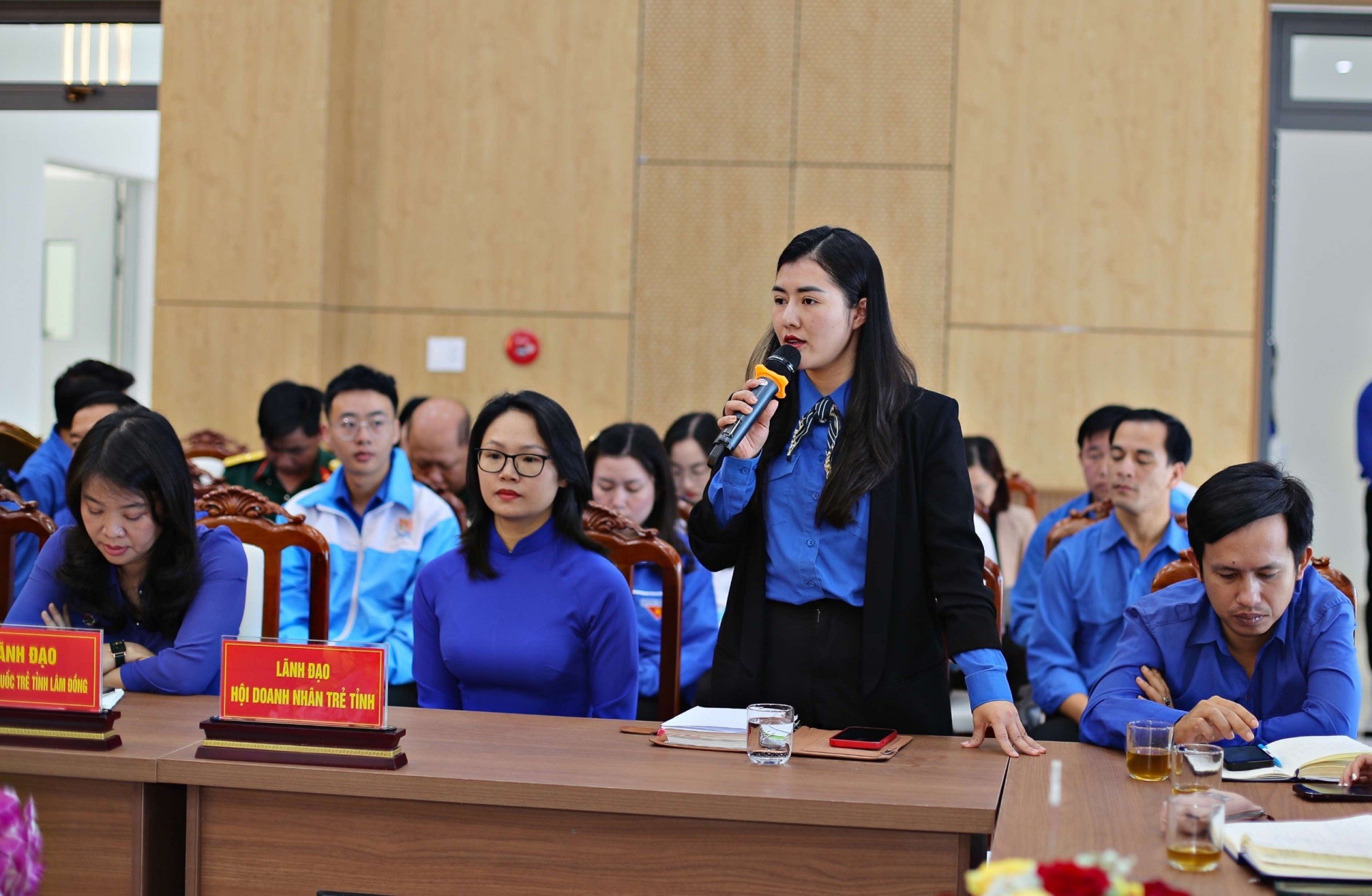 Bí thư Đoàn Khối Doanh nghiệp tỉnh Nguyễn Ý Nhi đưa ra những khó khăn trong việc thành lập tổ chức Đoàn tại doanh nghiệp ngoài Nhà nước