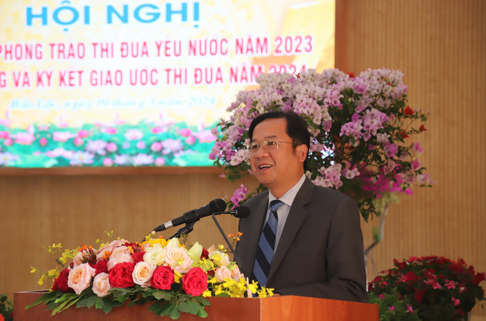 Đồng chí Tôn Thiện Đồng - Bí thư Thành ủy Bảo Lộc phát biểu chỉ đạo tại hội nghị