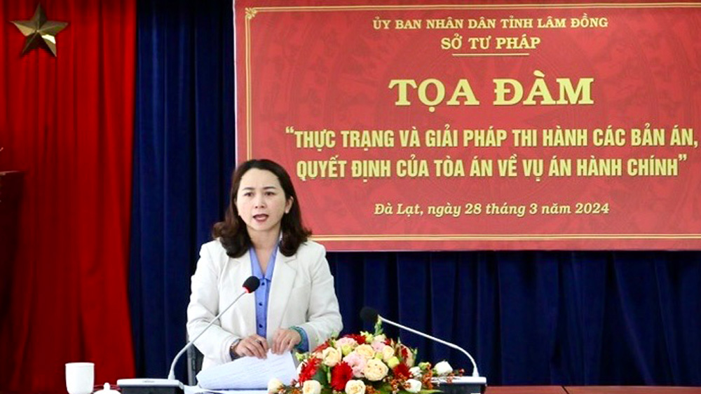 Bà Trần Thị Mỹ Linh - Phó Giám đốc Sở Tư pháp phát biểu khai mạc tọa đàm