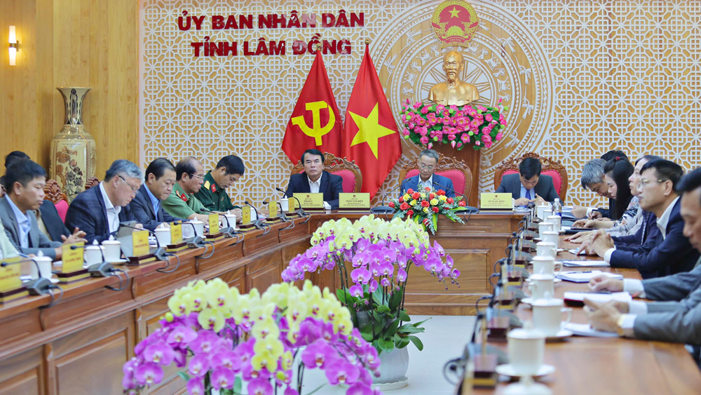 Thủ tướng Chính phủ chủ trì Hội nghị Chính phủ với các địa phương