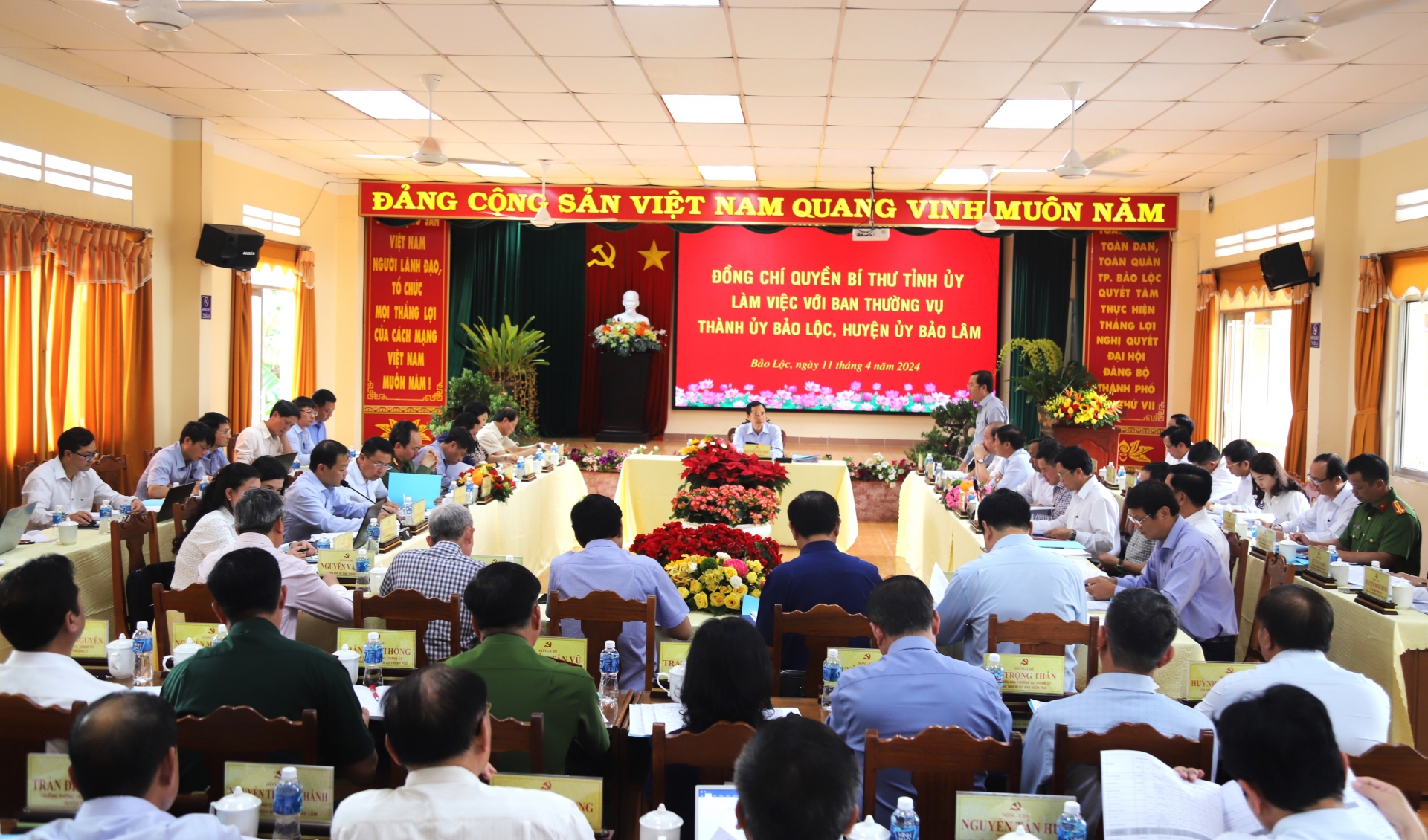 Quang cảnh hội  nghị Quyền Bí thư Tỉnh ủy Lâm Đồng Nguyễn Thái Học làm việc với TP Bảo Lộc và huyện Bảo Lâm