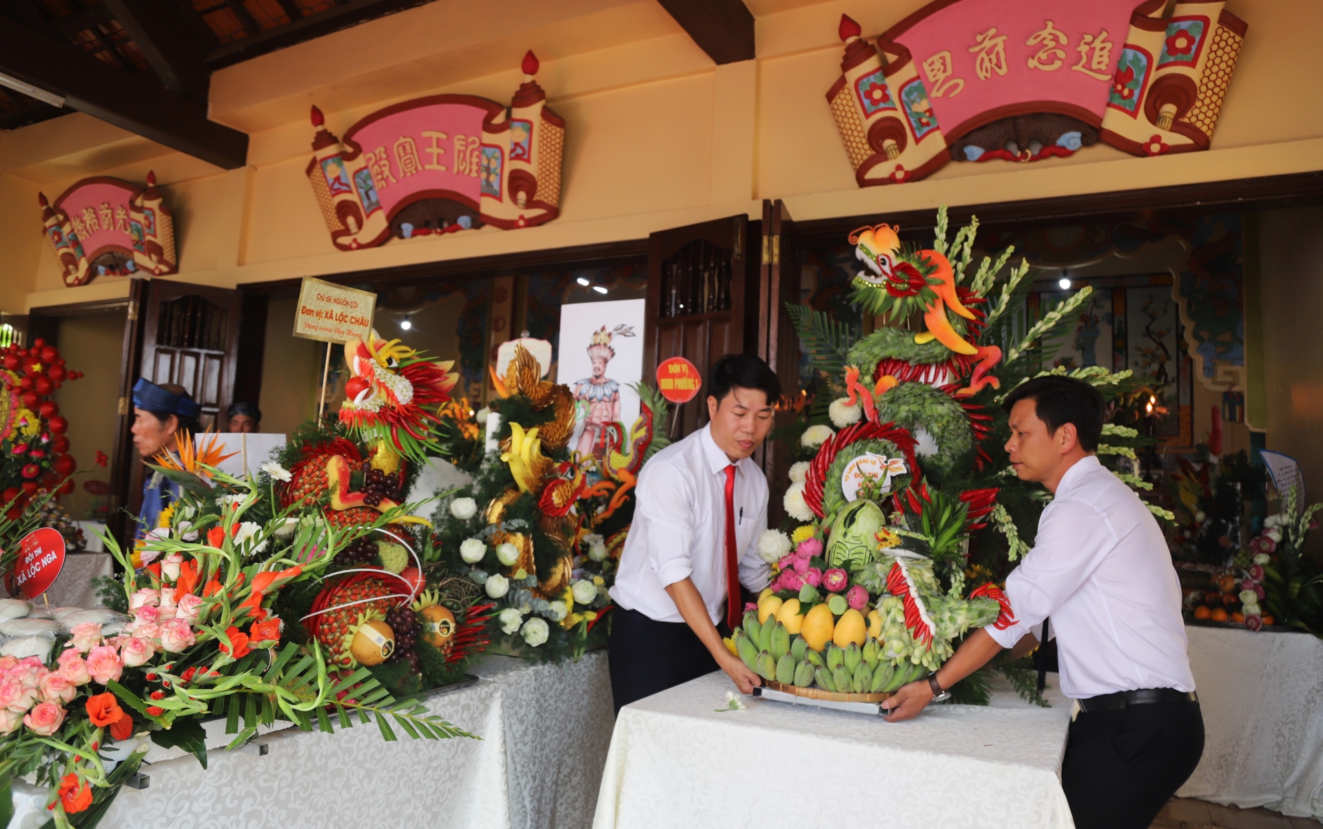 Bảo Lộc: 19 đội thi trang trí lễ vật dâng cúng Vua Hùng
