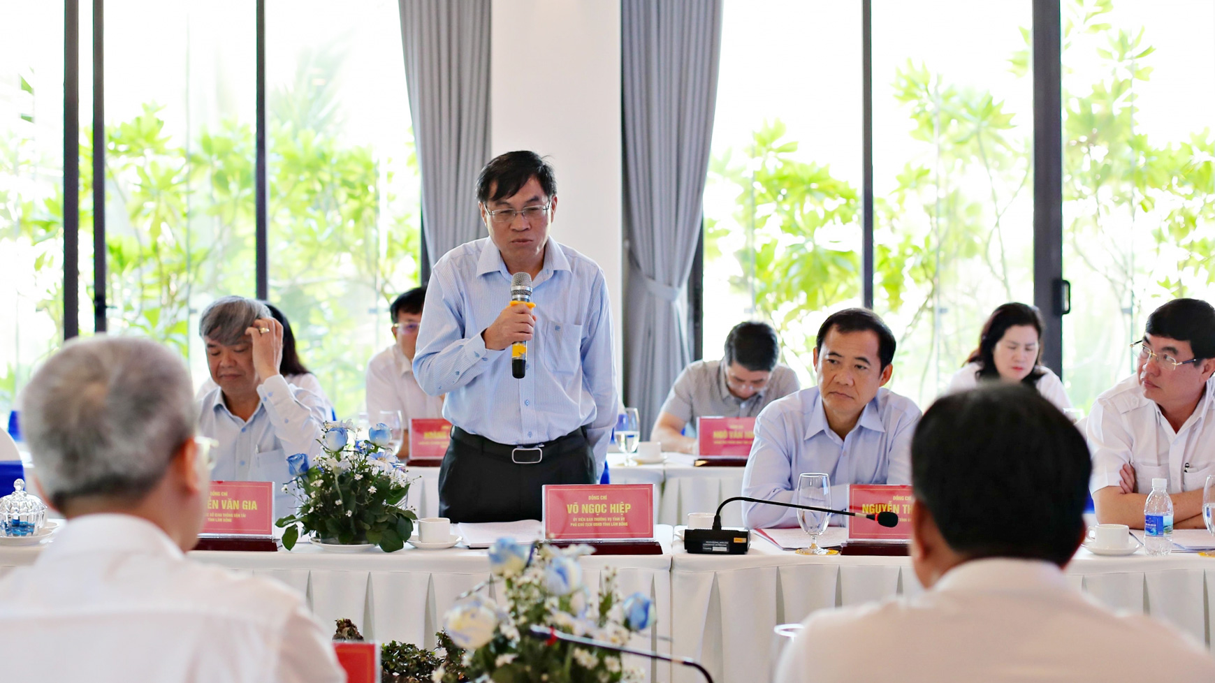 Đồng chí Võ Ngọc HIệp, Phó Chủ tịch UBND tỉnh Lâm Đồng trả lời một số vướng mắc của tập đoàn Đèo Cả