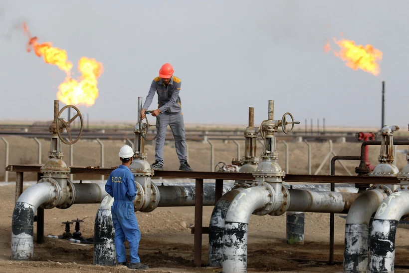 Một cơ sở lọc dầu tại Nasiriyah, Iraq. (Ảnh: AFP/TTXVN)