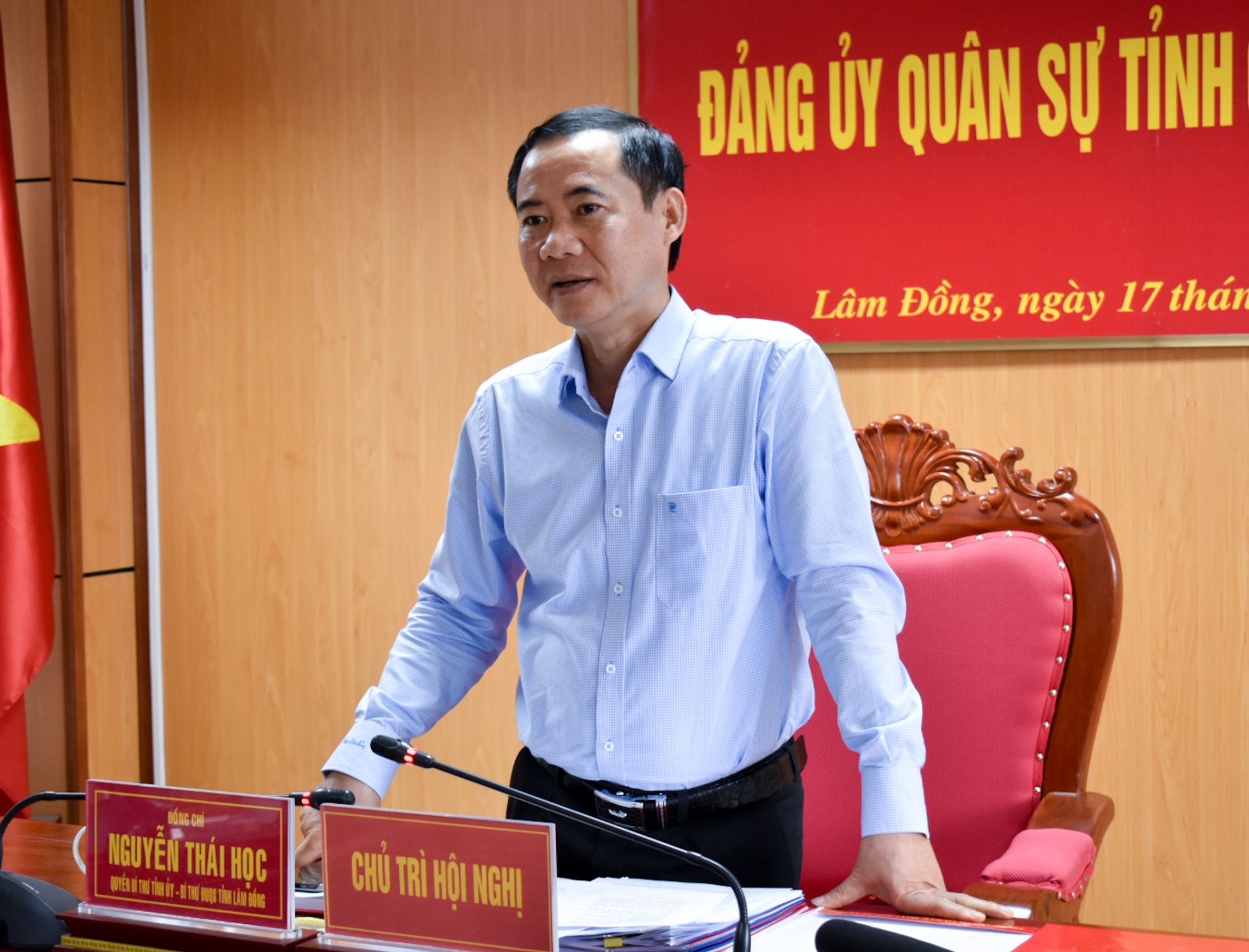 Đồng chí Nguyễn Thái Học - Quyền Bí thư Tỉnh ủy Lâm Đồng, Bí thư Đảng ủy Quân sự tỉnh phát biểu chỉ đạo hội nghị 