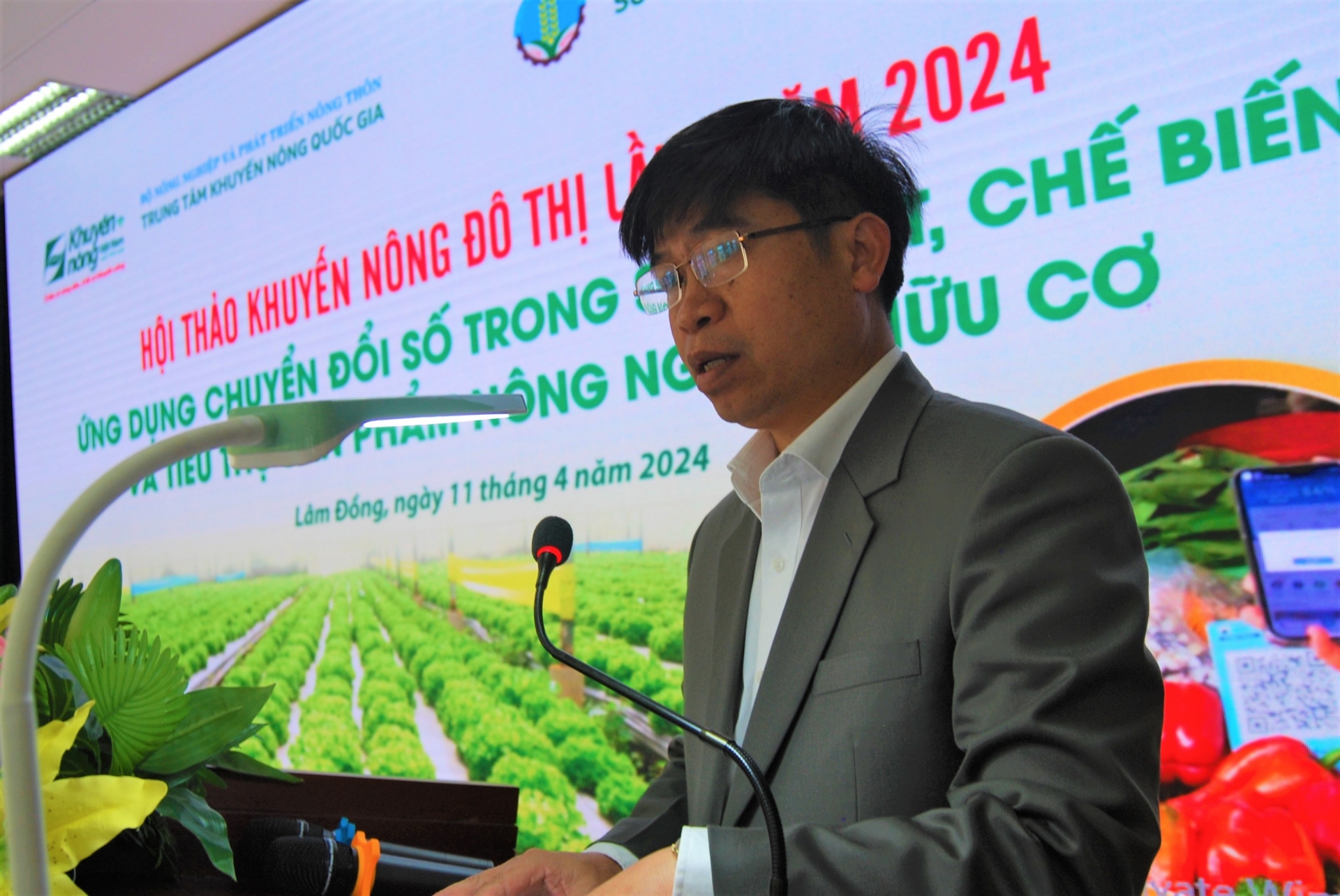 Ông Nguyễn Văn Châu, Phó Giám đốc Sở Nông nghiêp và Phát triển nông thôn Lâm Đồng phát biểu tại Hội thảo