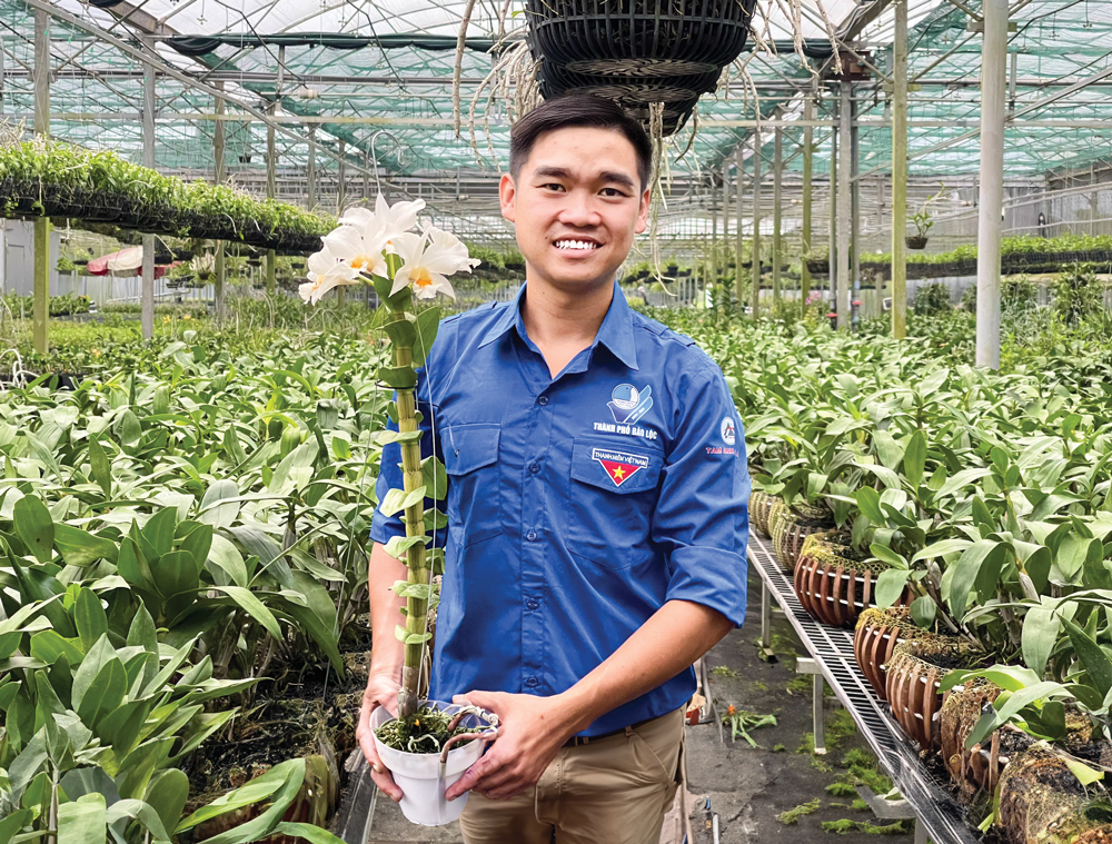 Anh Vũ Đức Nghi, chủ vườn lan rừng tại xã Lộc Thanh là một trong những tấm gương thanh niên tiêu biểu trong lập thân, lập nghiệp