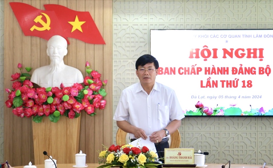 đồng chí Hoàng Thanh Hải - Bí thư Đảng ủy Khối các cơ quan tỉnh 
