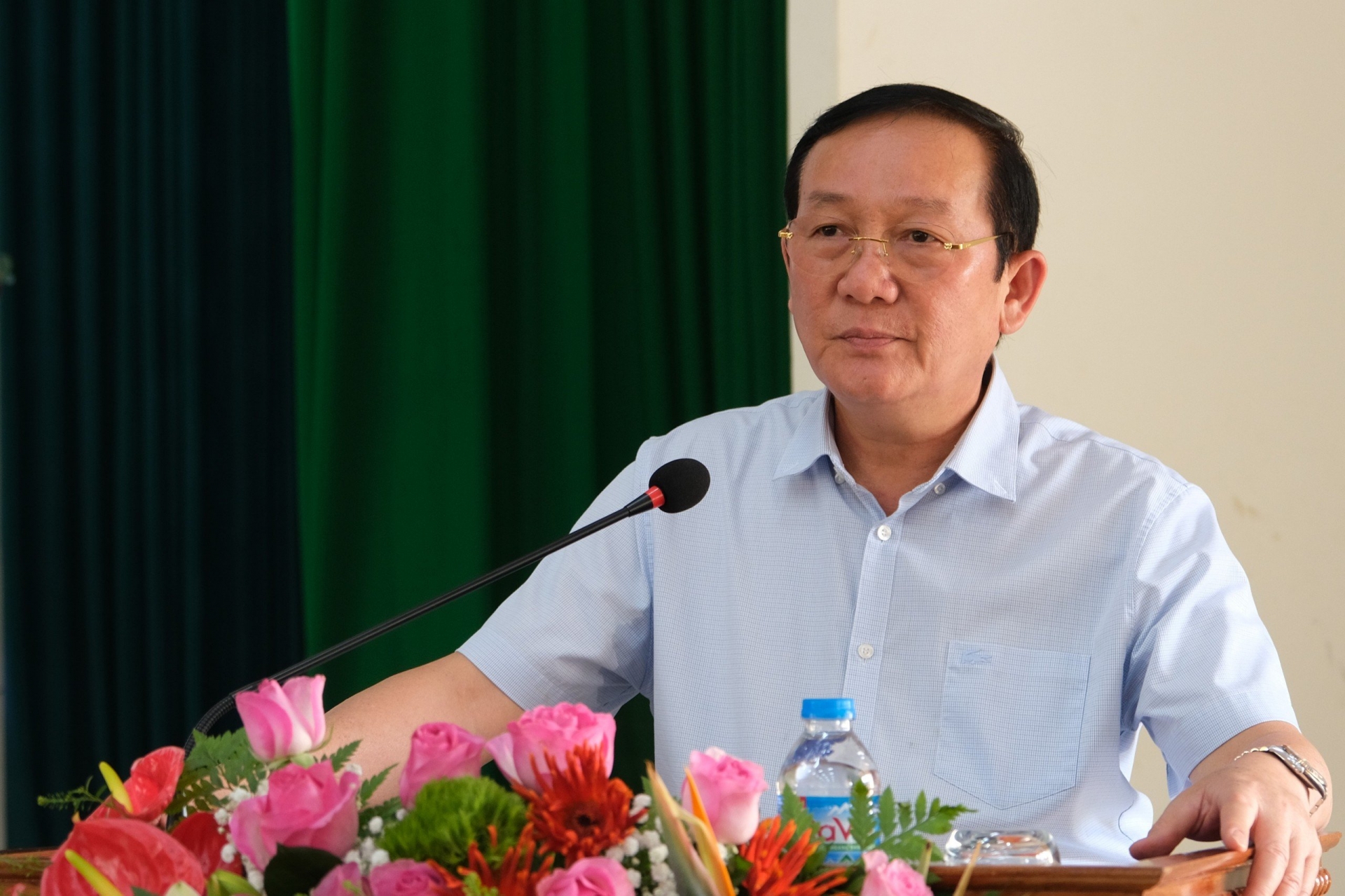 Đồng chí Nguyễn Văn Hoàng - Chủ tịch UBND huyện Lâm Hà kết luận hội nghị