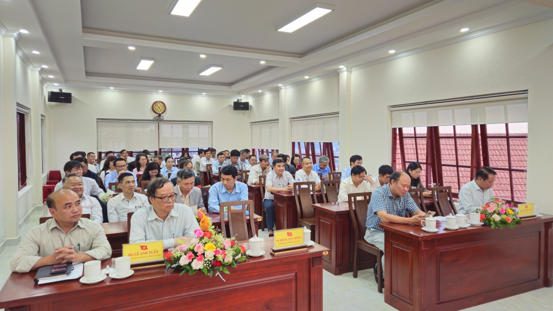 Quang cảnh hội nghị