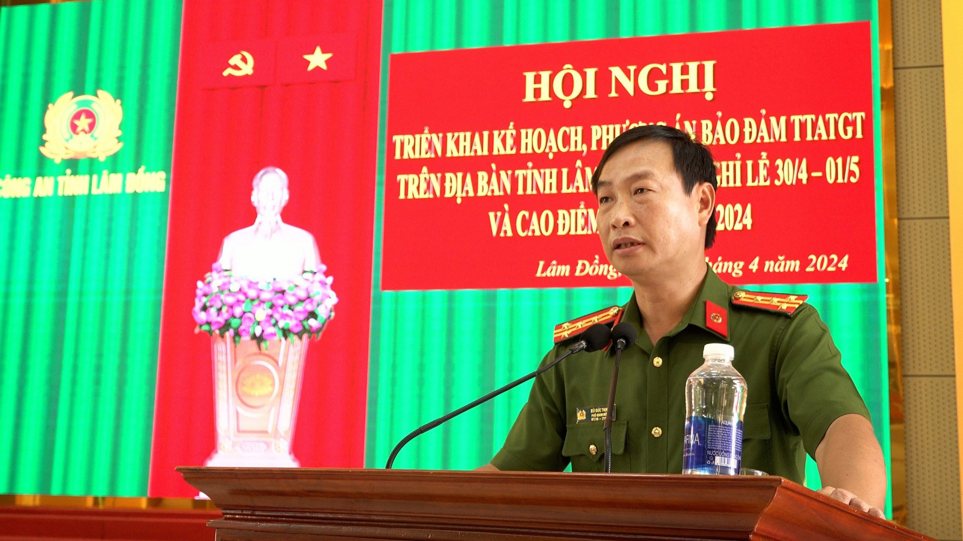 Đại tá Bùi Đức Thịnh - Phó Giám đốc Công an tỉnh phát biểu chỉ đạo