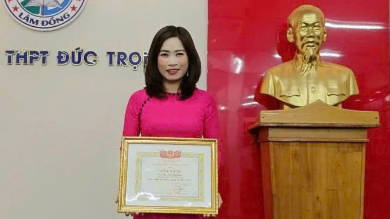 Tấm gương sáng về lòng yêu nghề và sự cống hiến