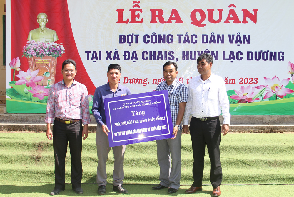 Ra quân đợt công tác dân vận tập trung tại Lạc Dương