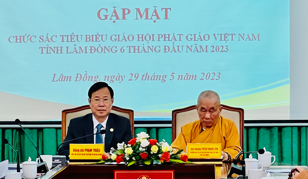 Gặp mặt chức sắc Phật giáo tiêu biểu