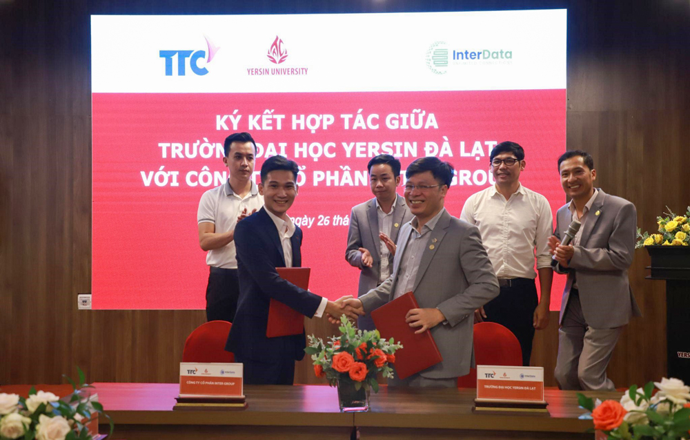 Công ty Cổ phần Inter Group ký kết hợp tác MOU với Trường Đại học Yersin Đà Lạt