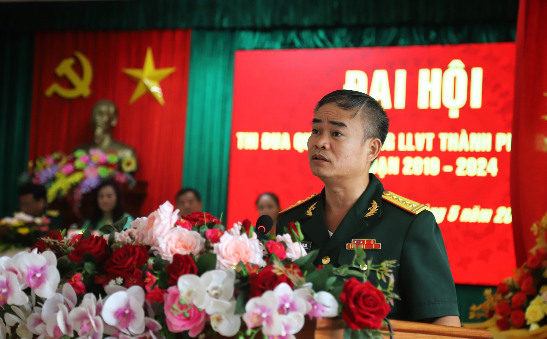 Đại tá Nguyễn Văn Sơn - Chính ủy Bộ CHQS tỉnh Lâm Đồng phát biểu chỉ đạo tại Đại hội