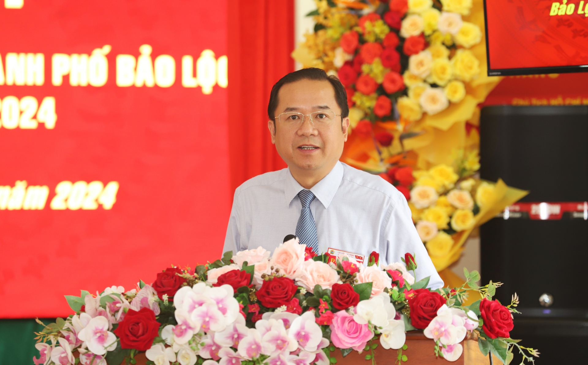 Đồng chí Tôn Thiện Đồng - Ủy viên Ban Thường vụ Tỉnh ủy, Bí thư Thành ủy Bảo Lộc phát biểu chỉ đạo tại Đại hội