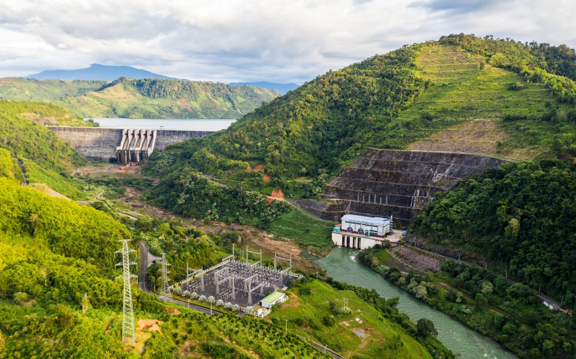 Công ty Thủy điện Đồng Nai tổ chức điều tiết tối ưu nguồn nước đảm bảo cho vùng hạ du và cung ứng điện mùa khô năm 2024