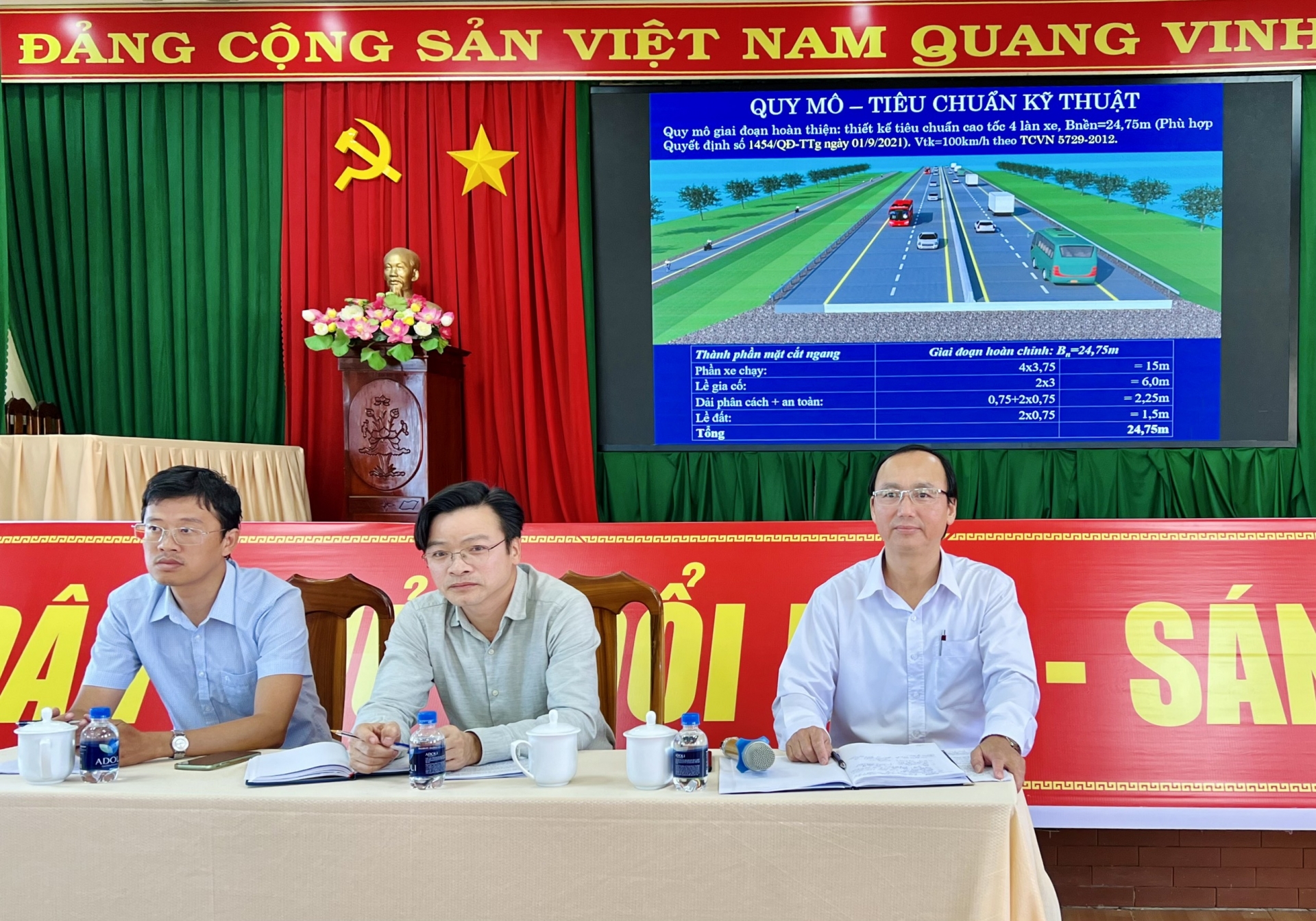 Chủ trì hội nghị lắng nghe ý kiến của người dân về việc triển khai Dự án đường cao tốc đoạn Bảo Lộc - Liên Khương