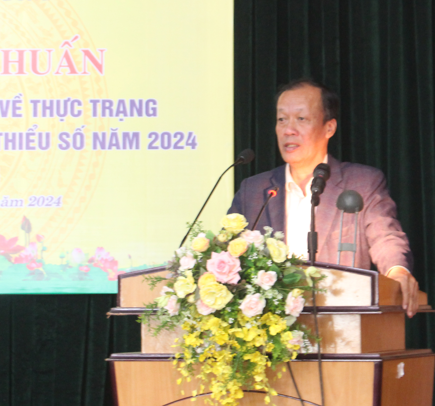 Quyền Cục trưởng Cục Thống kê tỉnh Lâm Đồng Nguyễn Công Thạnh phát biểu tại Hội nghị