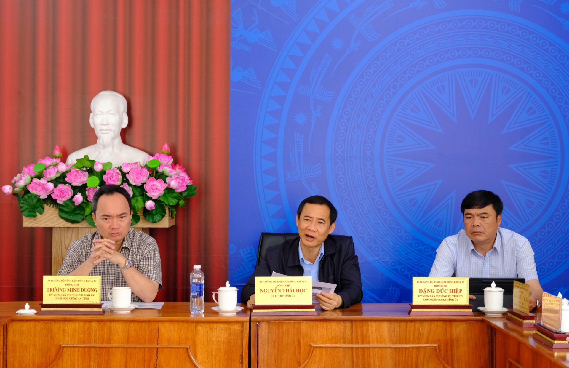Quyền Bí thư Tỉnh ủy Nguyễn Thái Học và các đồng chí Ủy viên Ban Thường vụ Tỉnh ủy  tham dự buổi tiếp công dân