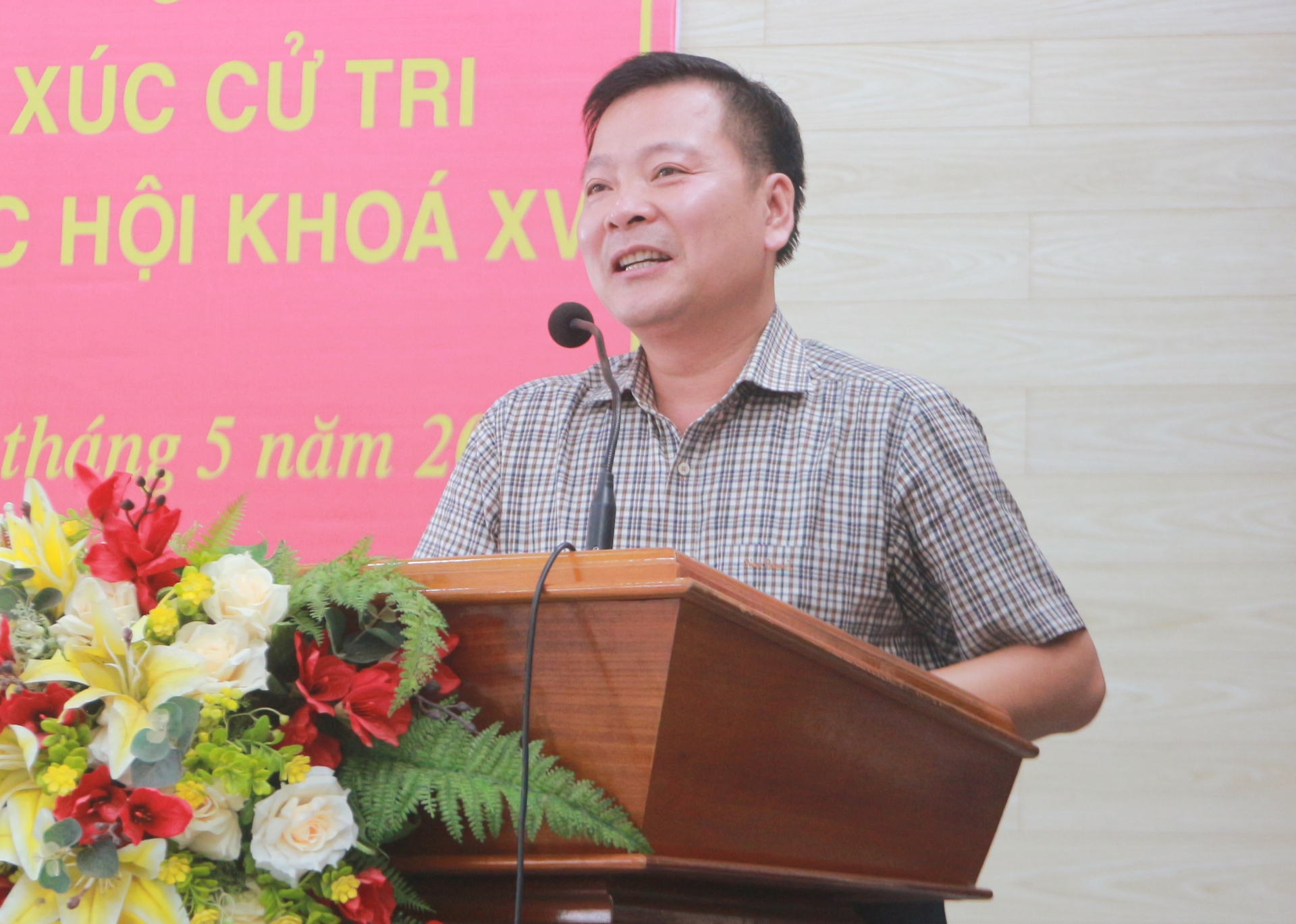 Ông Tống Giang Nam - Chủ tịch UBND huyện giải trình