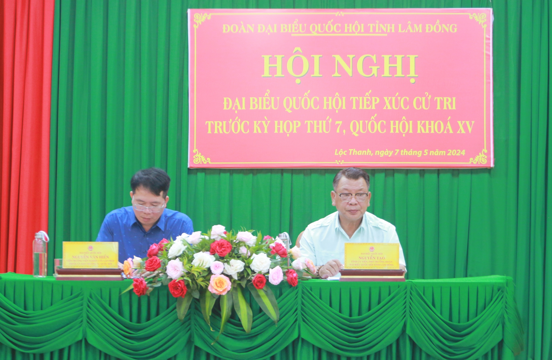 ĐBQH Nguyễn Tạo và ĐBQH Nguyễn Văn Hiển tiếp xúc cử tri tại xã Lộc Thanh