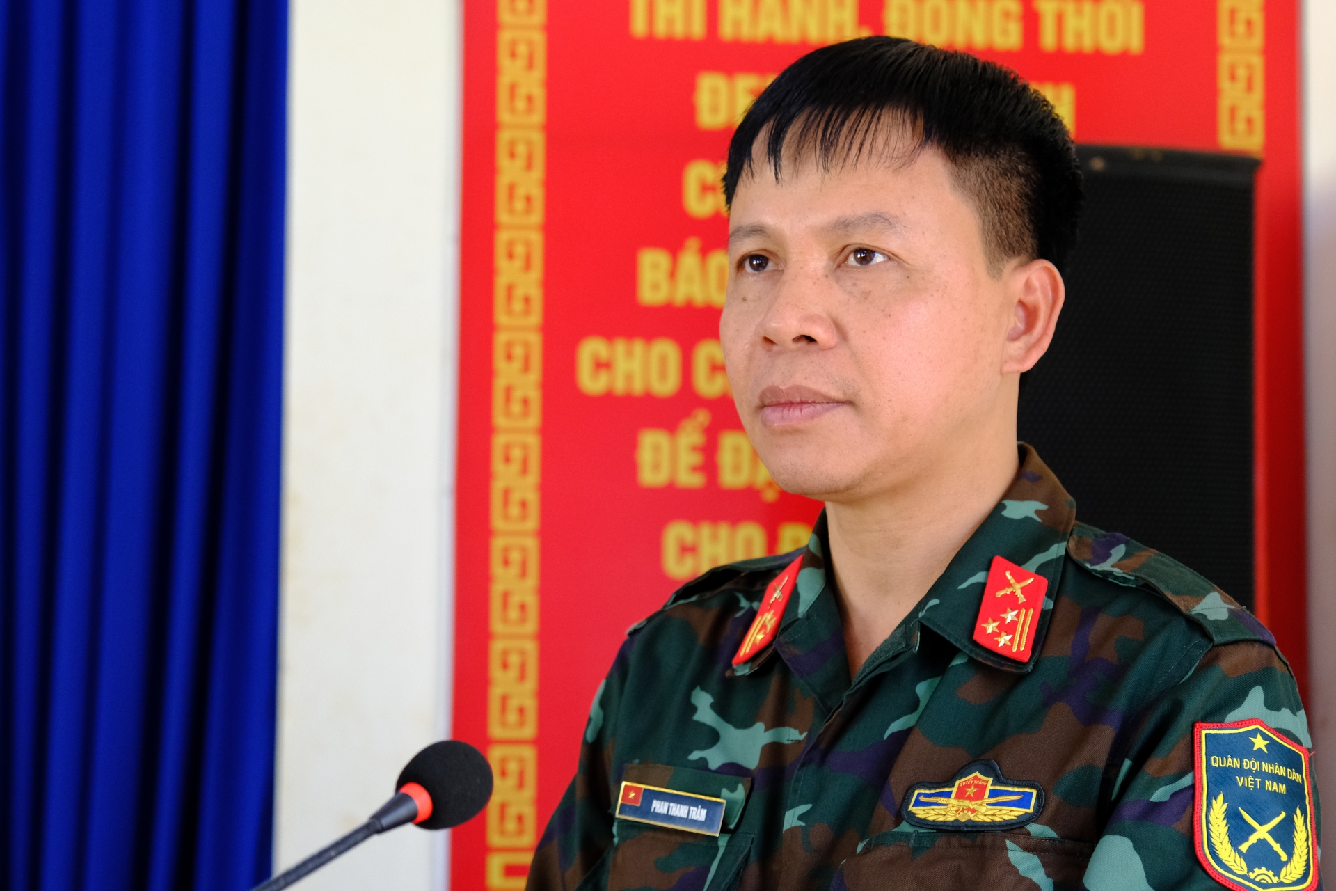Thượng tá Phan Thanh Trâm - Phó Chủ nhiệm Chính trị Học viện Lục quân phát biểu tại chương trình