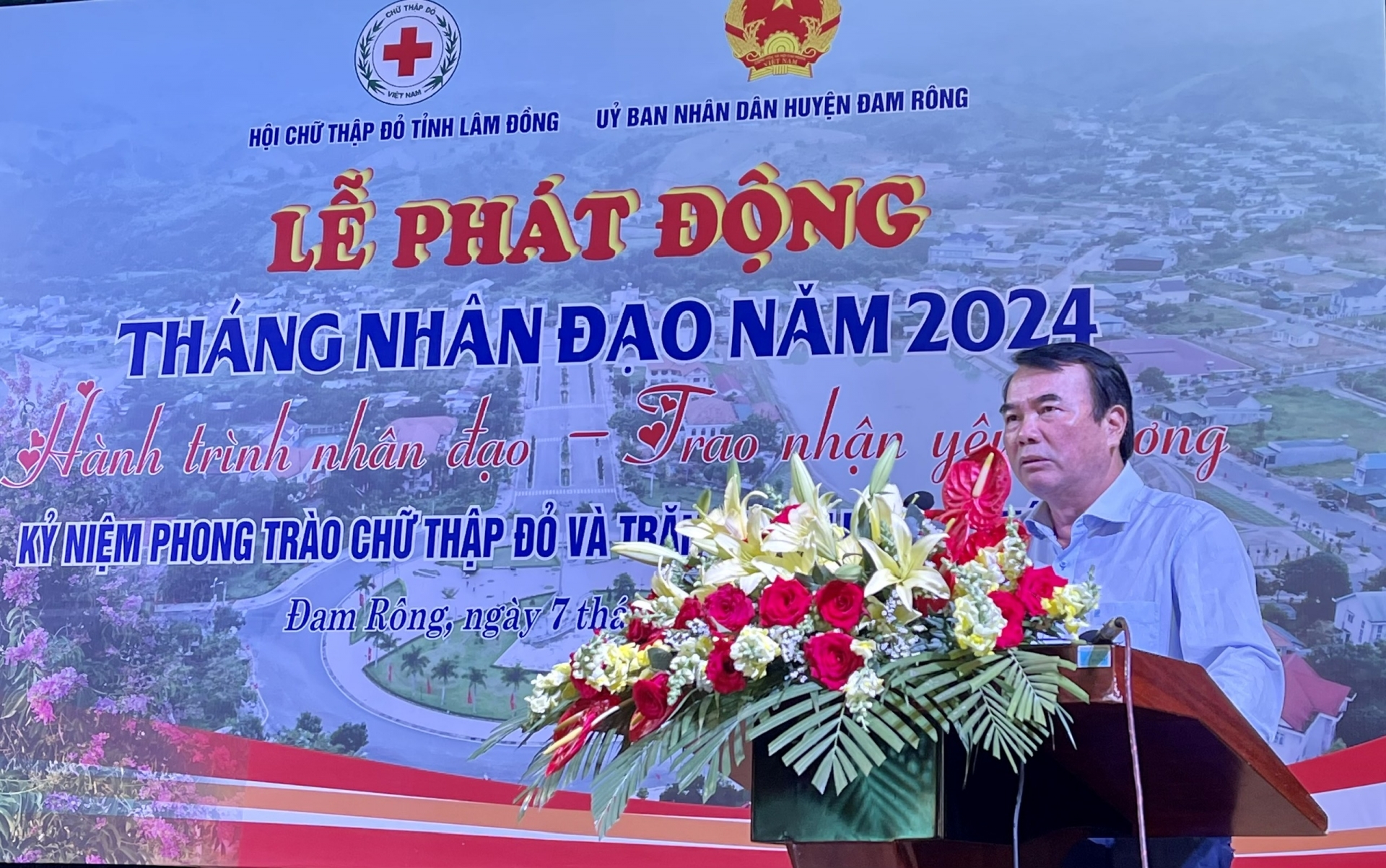 Ông Phạm S –Phó Chủ tịch UBND tỉnh Lâm Đồng phát biểu chỉ đạo tại lễ phát động