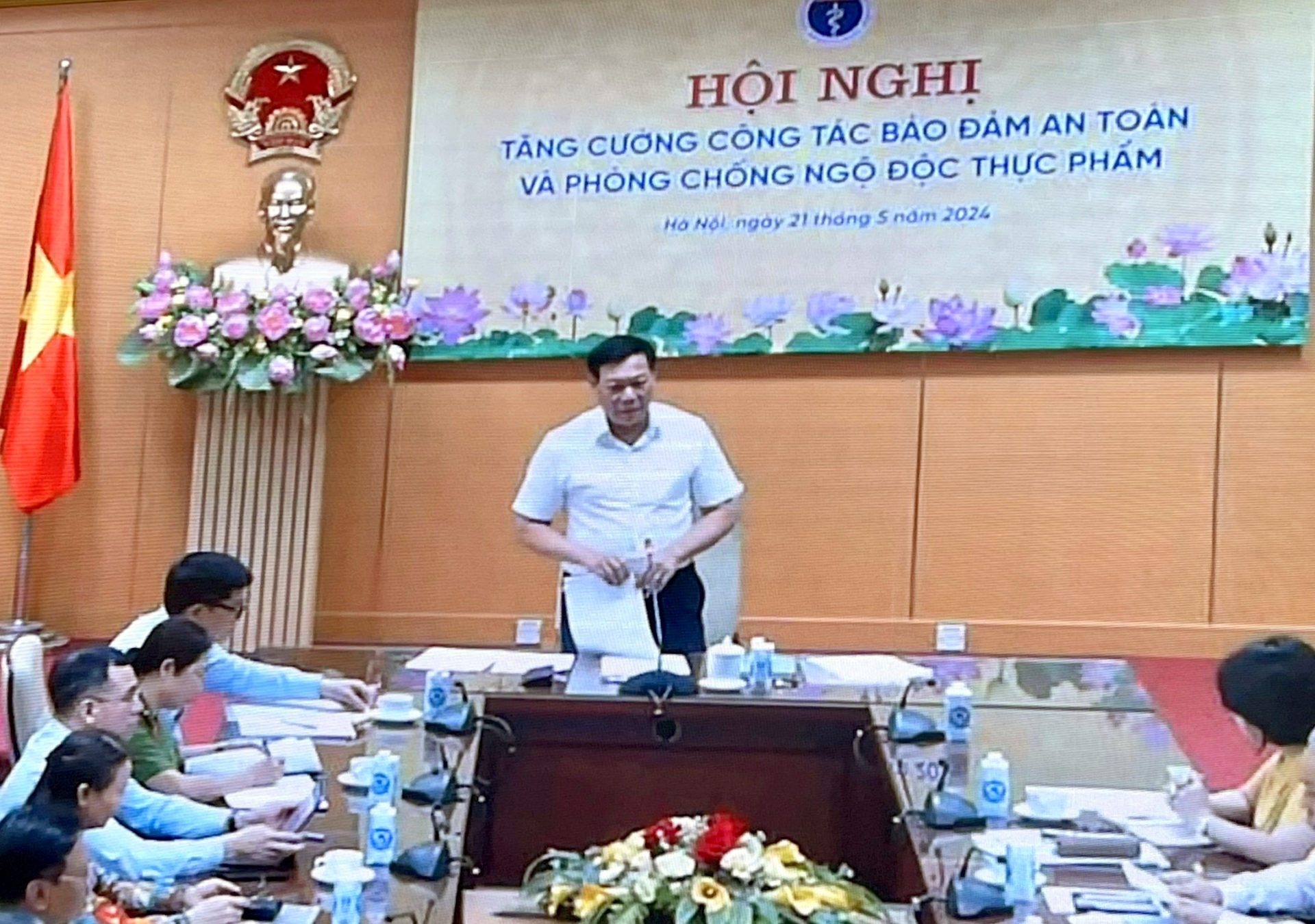 Ông Đỗ Xuân Tuyên -Thứ trưởng Thường trực Bộ Y tế phát biểu khai mạc hội nghị