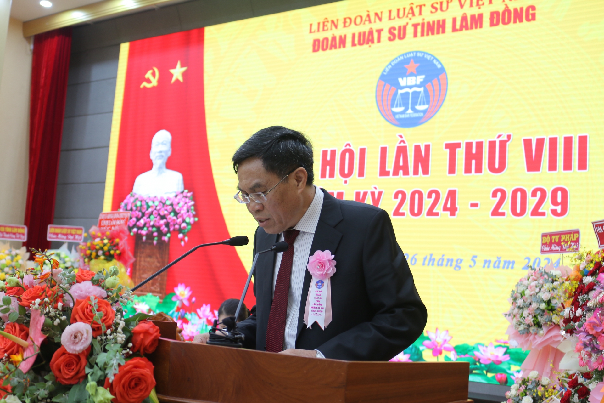 Phó Chủ tịch UBND tỉnh Võ Ngọc Hiệp phát biểu tại đại hội