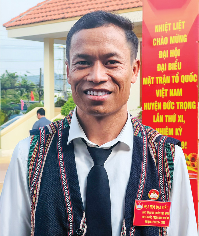 Anh Jơ Lương Vinh 