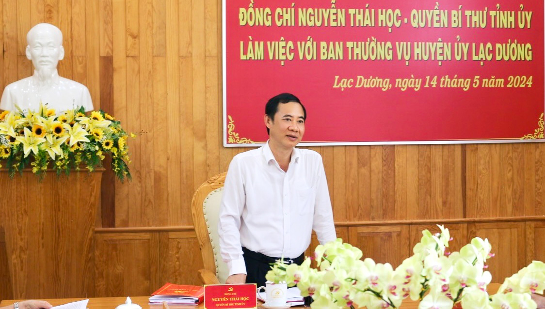 Đồng chí Nguyễn Thái Học - Quyền Bí thư Tỉnh ủy Lâm Đồng phát biểu chỉ đạo tại hội nghị
