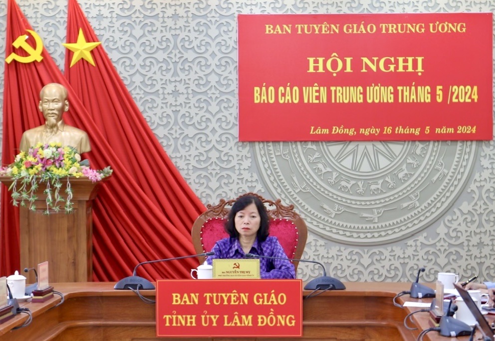 đồng chí Nguyễn Thị Mỵ – Phó Trưởng Ban Tuyên giáo Tỉnh ủy. 