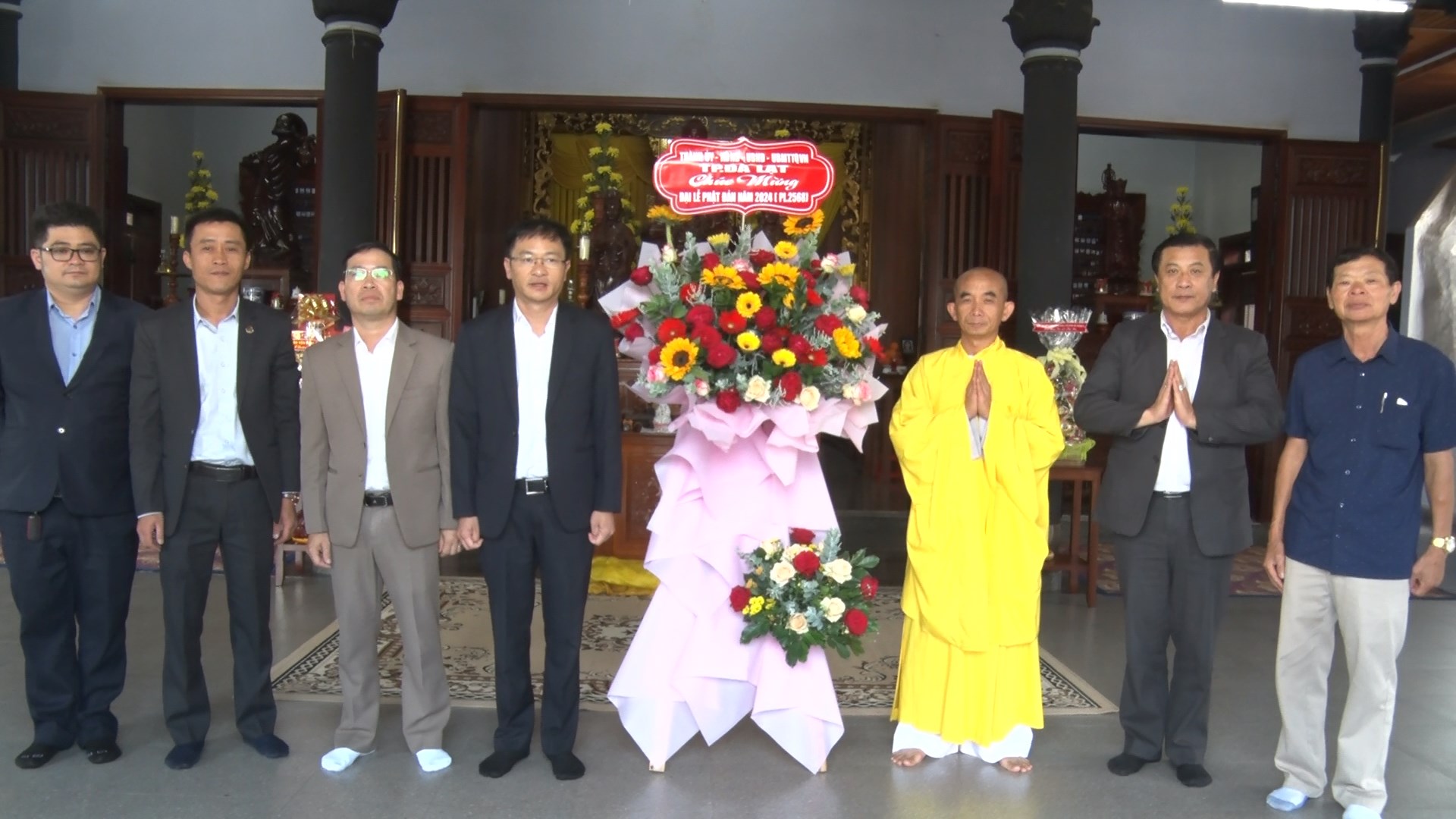 Đoàn lãnh đạo TP Đà Lạt thăm, chúc mừng các cơ sở Phật giáo nhân dịp Đại lễ Phật đản 