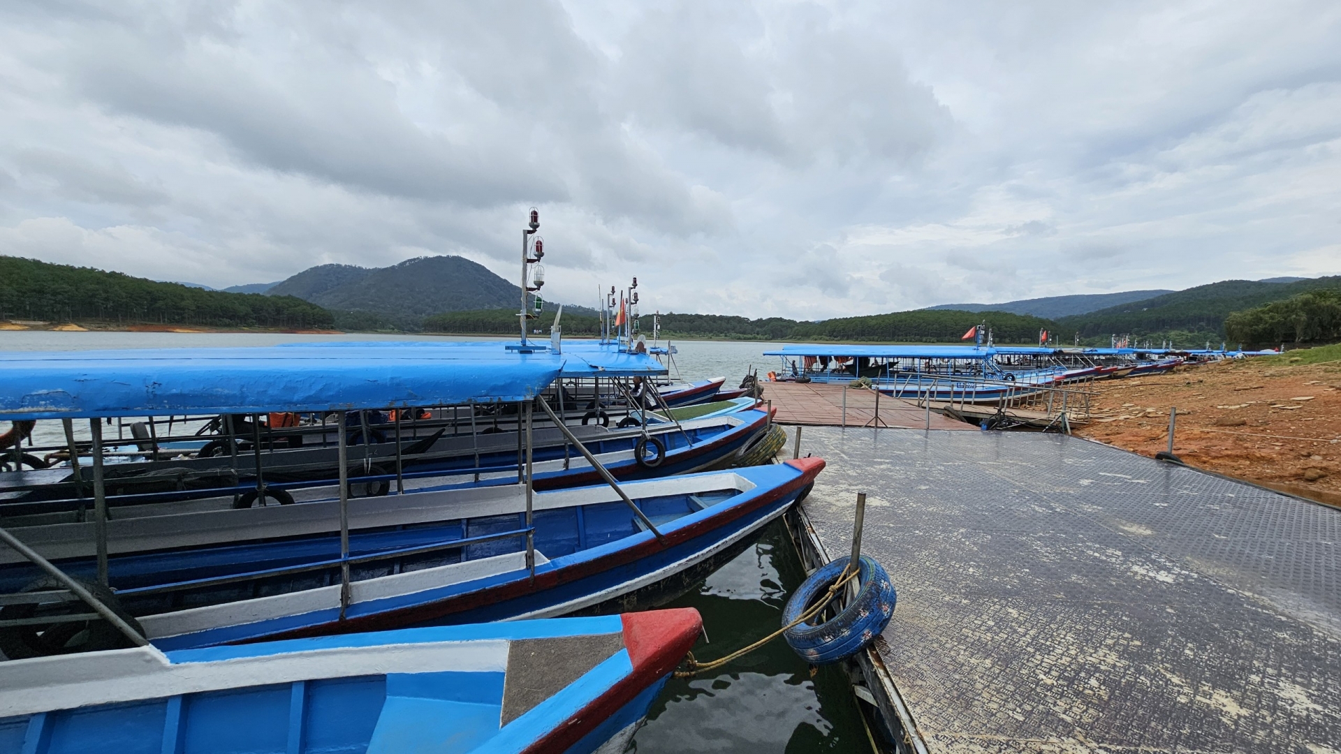 Bến du thuyền Hồ Tuyền Lâm