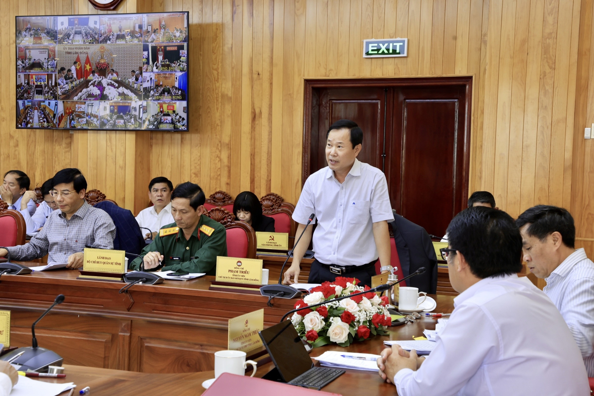 Ông Phạm Triều - Chủ tịch UBMTTQVN tỉnh Lâm Đồng phát biểu các vấn đề từ hoạt động giám sát của MTTQ