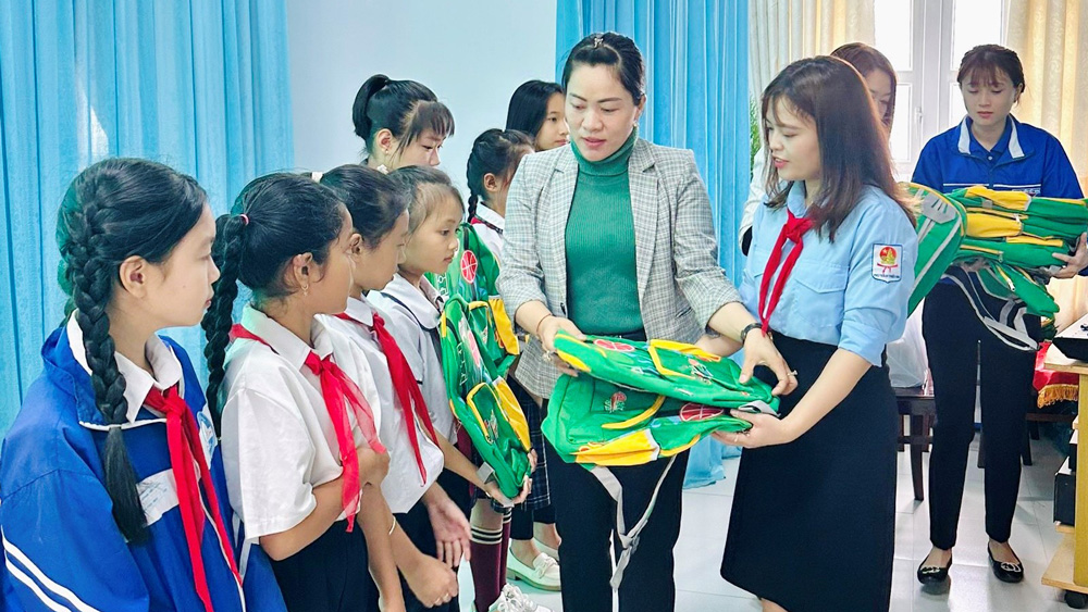Đơn Dương: Ra mắt Hội đồng trẻ em