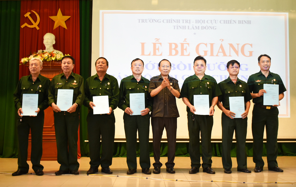 Hơn 160 học viên hoàn thành lớp tập huấn cán bộ Hội Cựu chiến binh
