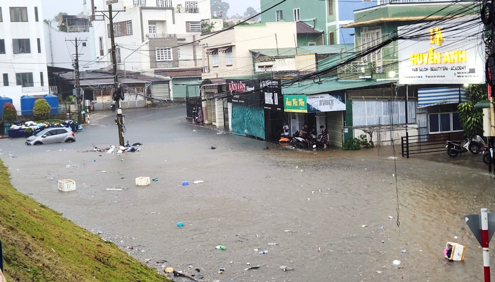 Bảo Lộc: Cảnh báo 54 vị trí nguy cơ cao xảy ra sạt lở, ngập úng khi có mưa lớn