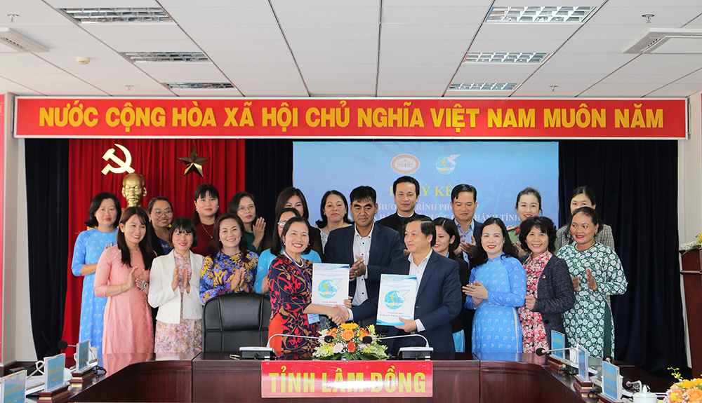 Hội LHPN tỉnh ký kết chương trình phối hợp với Ngân hàng Nhà nước chi nhánh tỉnh Lâm Đồng và Liên minh Hợp tác xã tỉnh