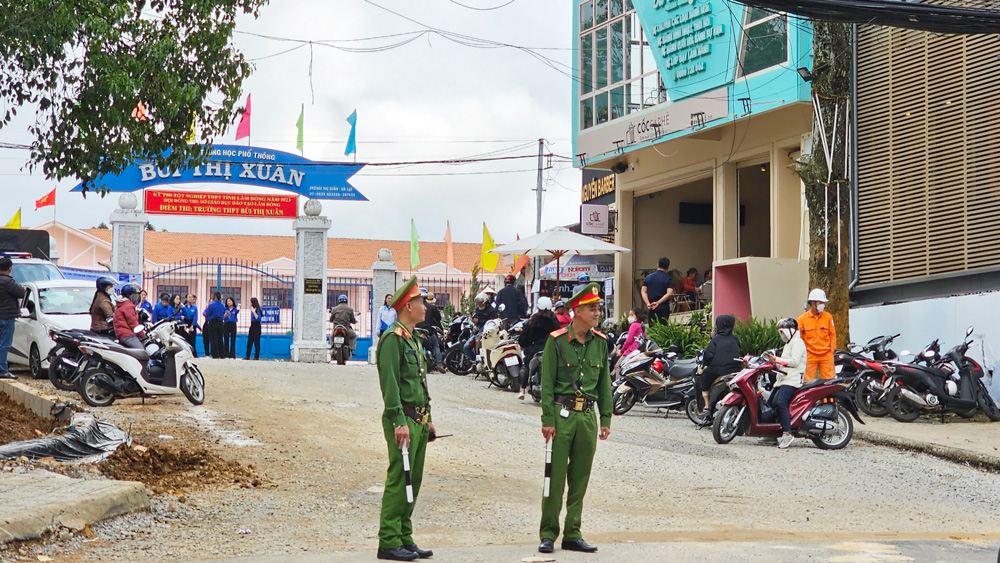 Lâm Đồng đảm bảo an ninh an toàn ngày đầu Kỳ thi THPT Quốc gia 2023