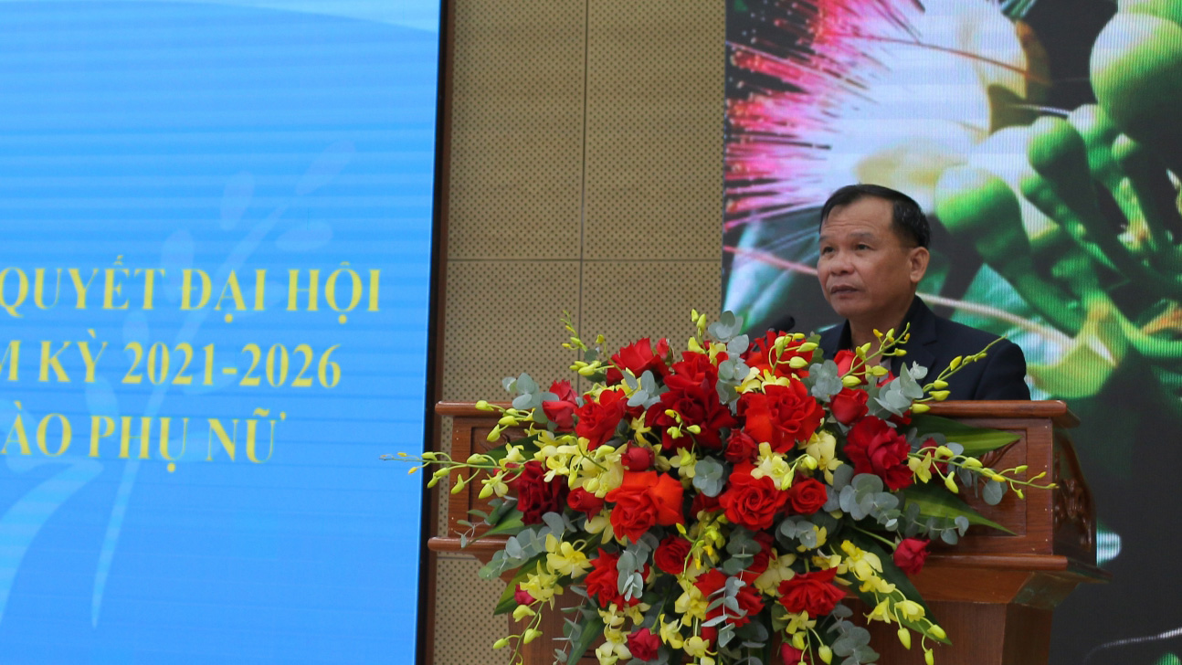 Phó trưởng Ban Thường trực Ban Dân vận Tỉnh ủy Lê Minh Quang phát biểu tại hội nghị