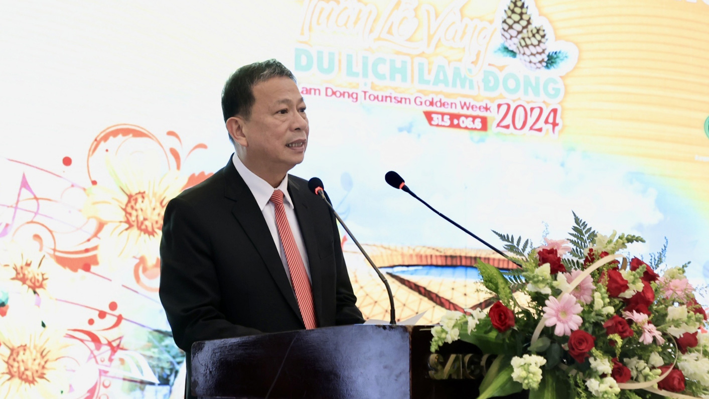 Ông Võ Ngọc Trình - Phó Chủ tịch UBND thành phố Đà Lạt, phát biểu đề dẫn tại Toạ đàm