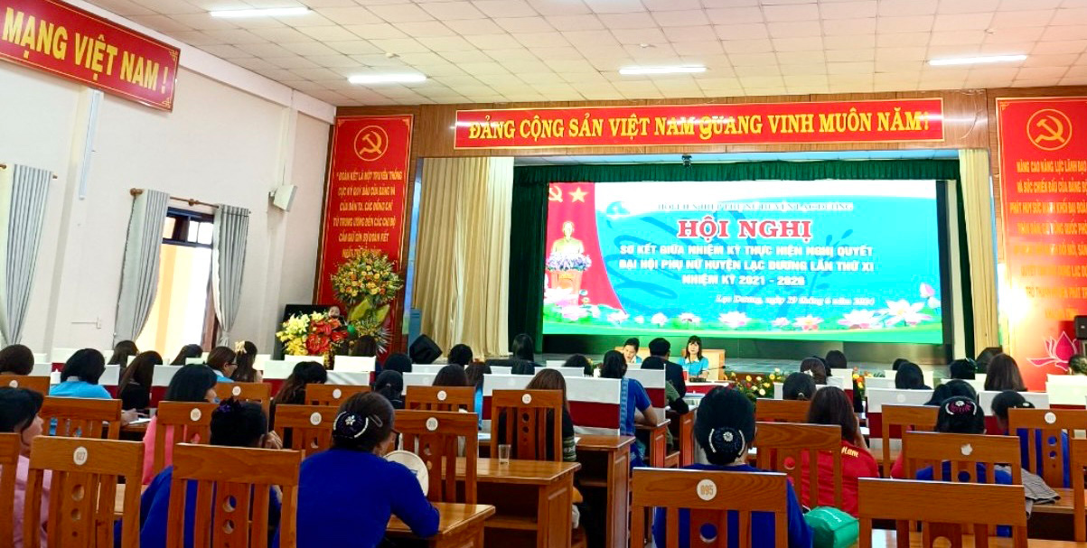 Quang cảnh hội nghị