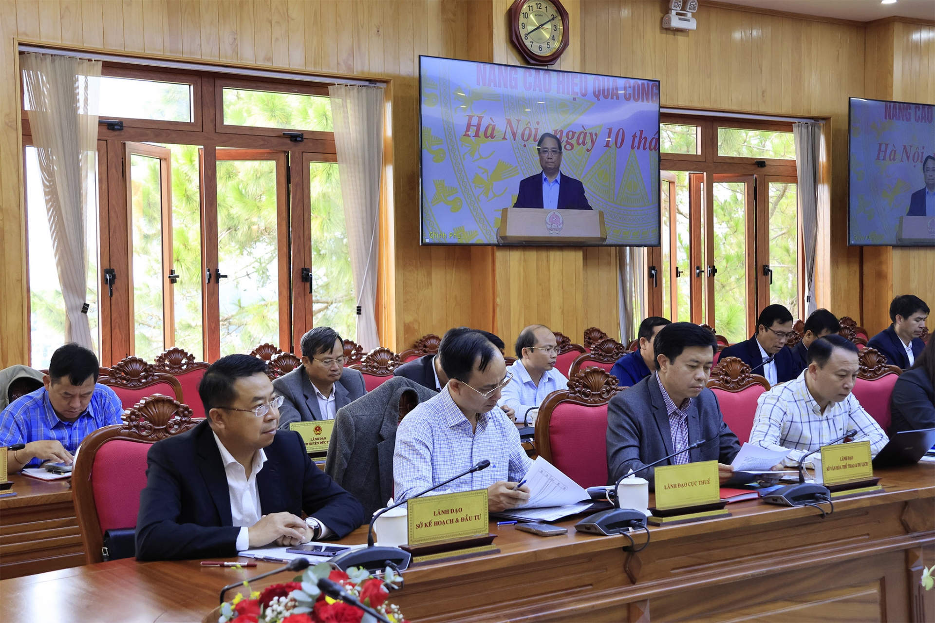 Lãnh đạo các sở ngành tham dự hội nghị tại điểm cầu Lâm Đồng
