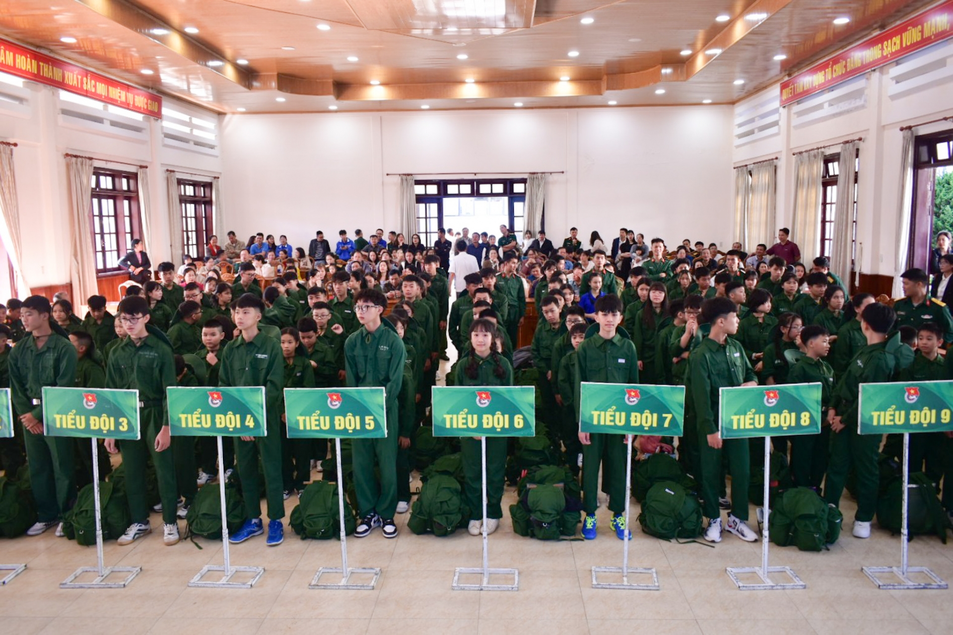  Gần 100 học viên tham gia lớp Học kỳ quân đội 