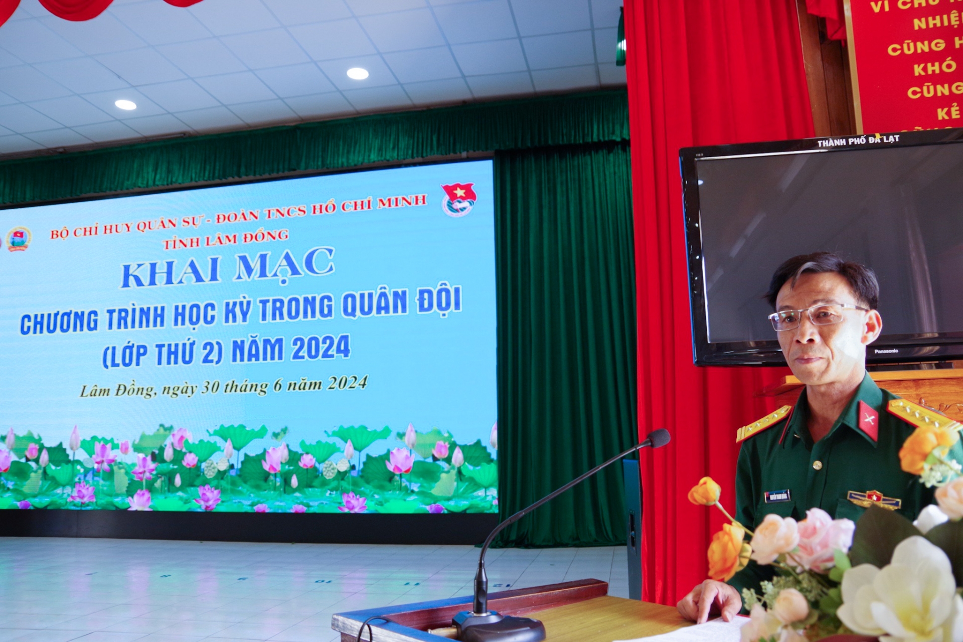  Đại tá Nguyễn Thanh Quảng - Phó Chính ủy Bộ CHQS tỉnh phát biểu khai mạc 