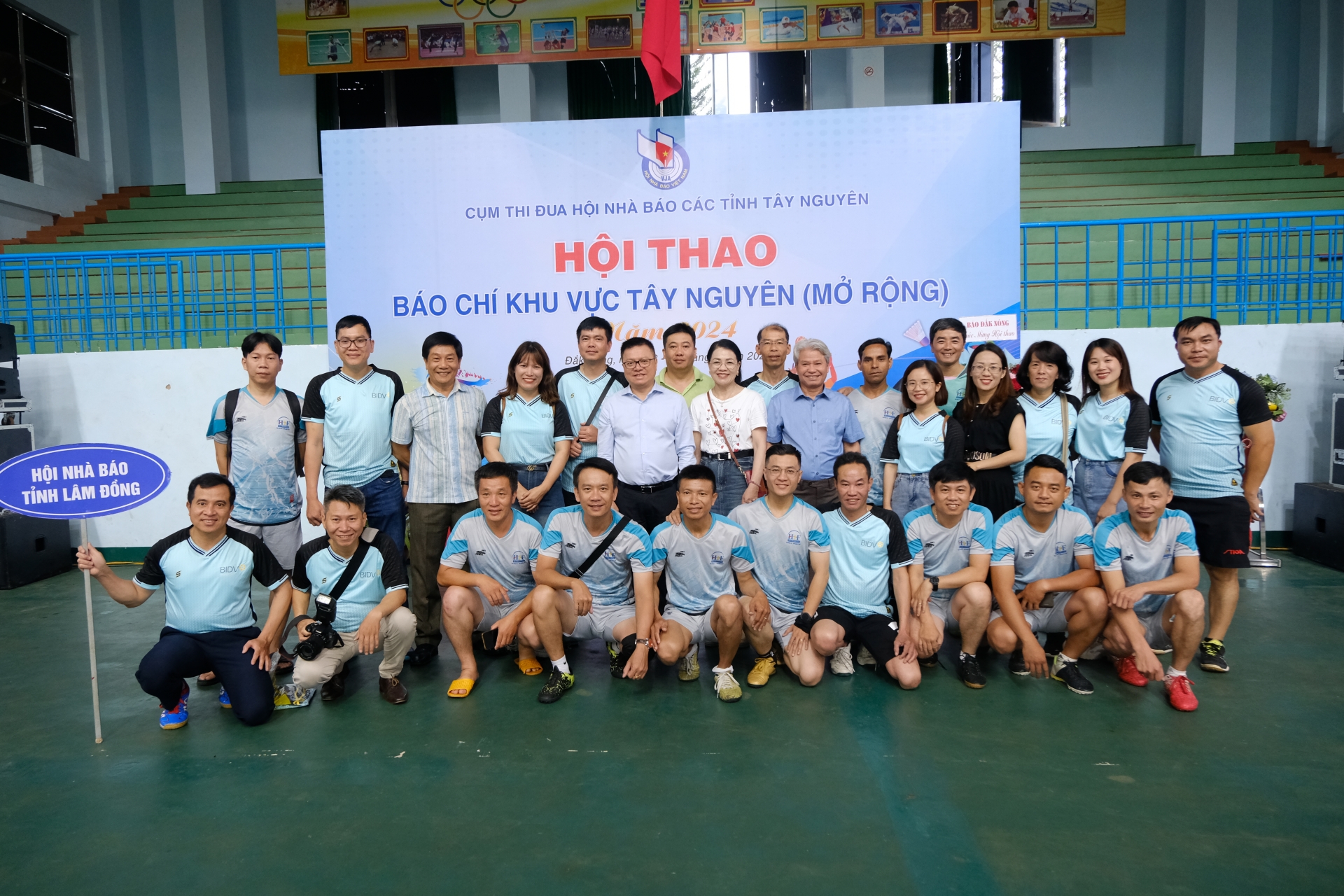 Đoàn vận động viên của Hội nhà báo tỉnh Lâm Đồng tham dự hội thao